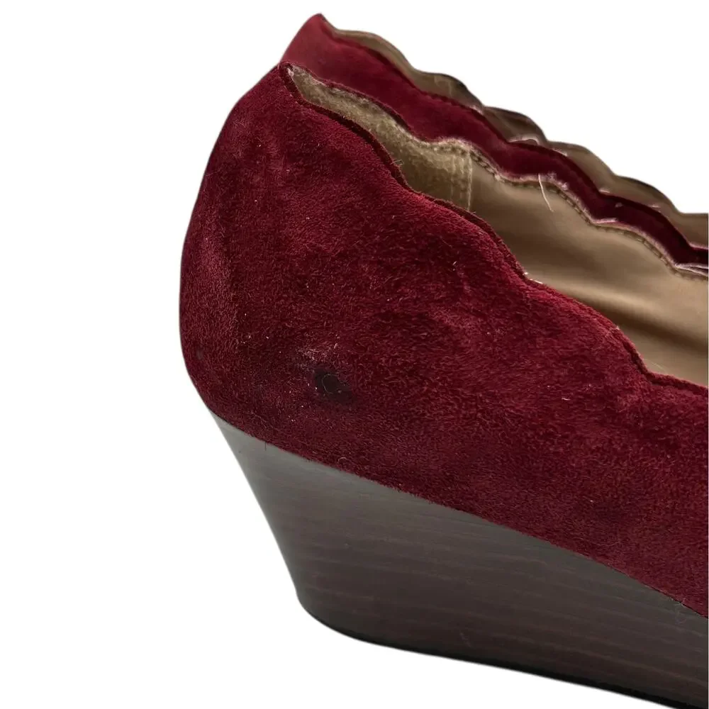 Susina‎ Women's Red Suede Scalloped Edges Wedge Heel Pumps Size 10M